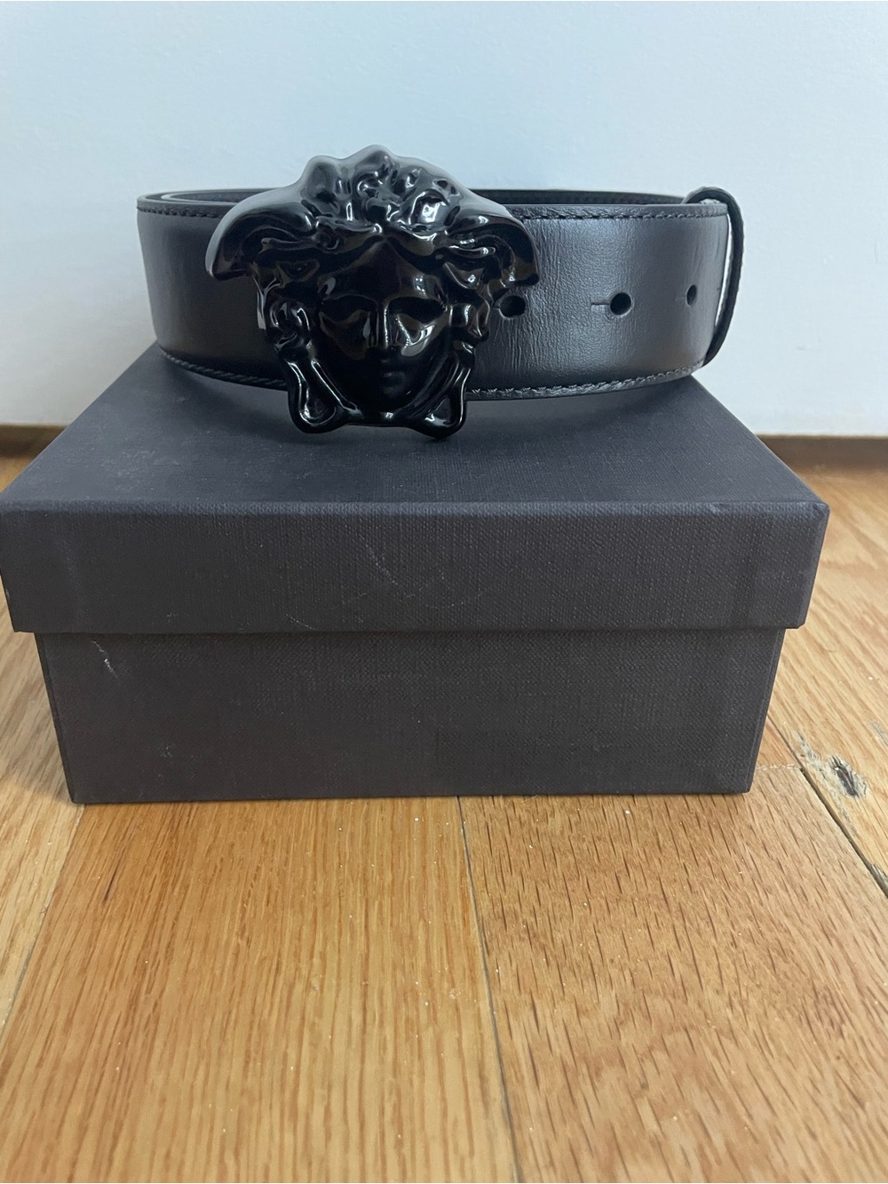 Versace Unisex Black Medusa Leather Belt size 100 ( Brand New )